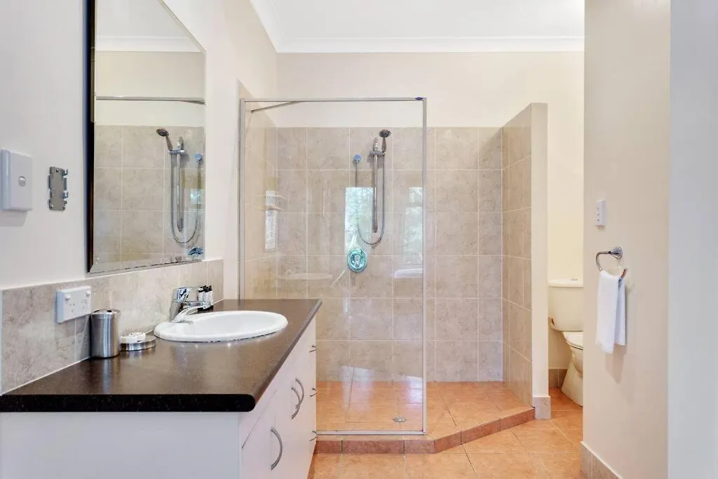 Chalet Kookaburra Kottage 1 Bedroom Ravensbourne